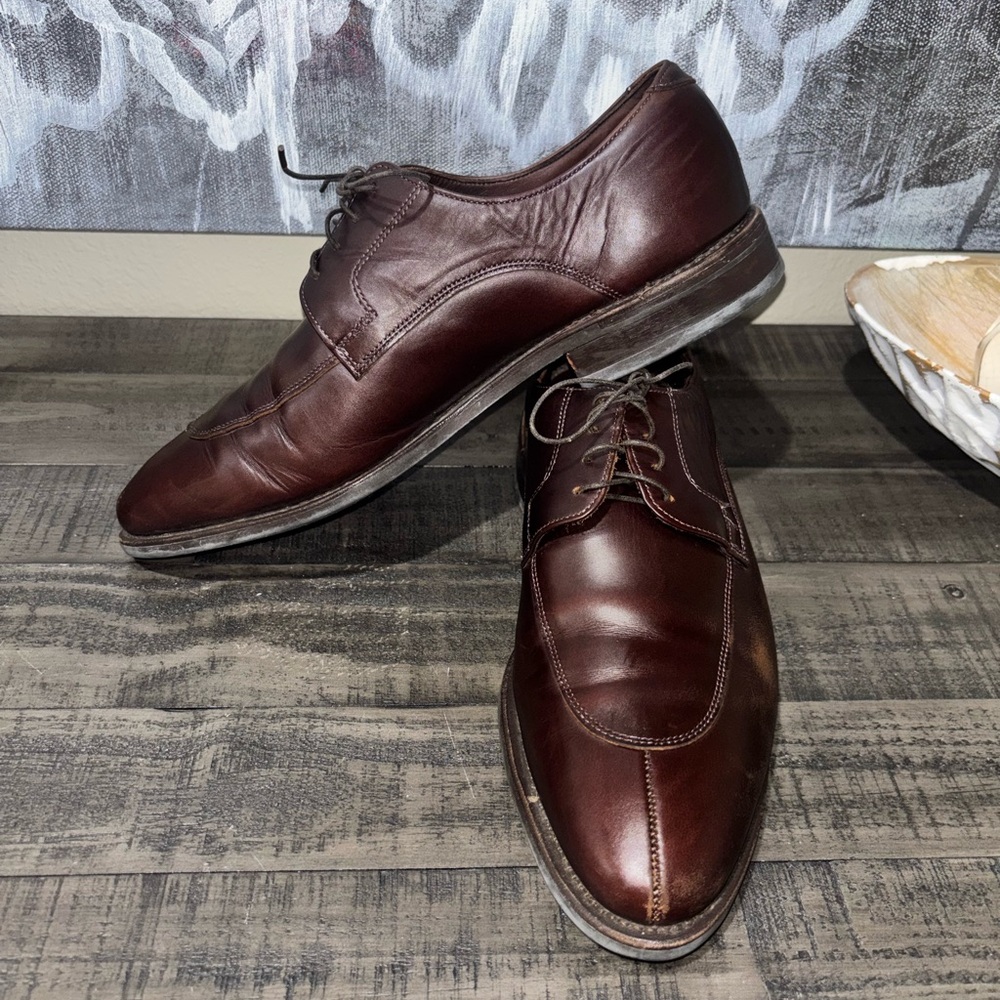 Allen Edmonds Belmont Derby shoes Mens 
SZ 9 1/2